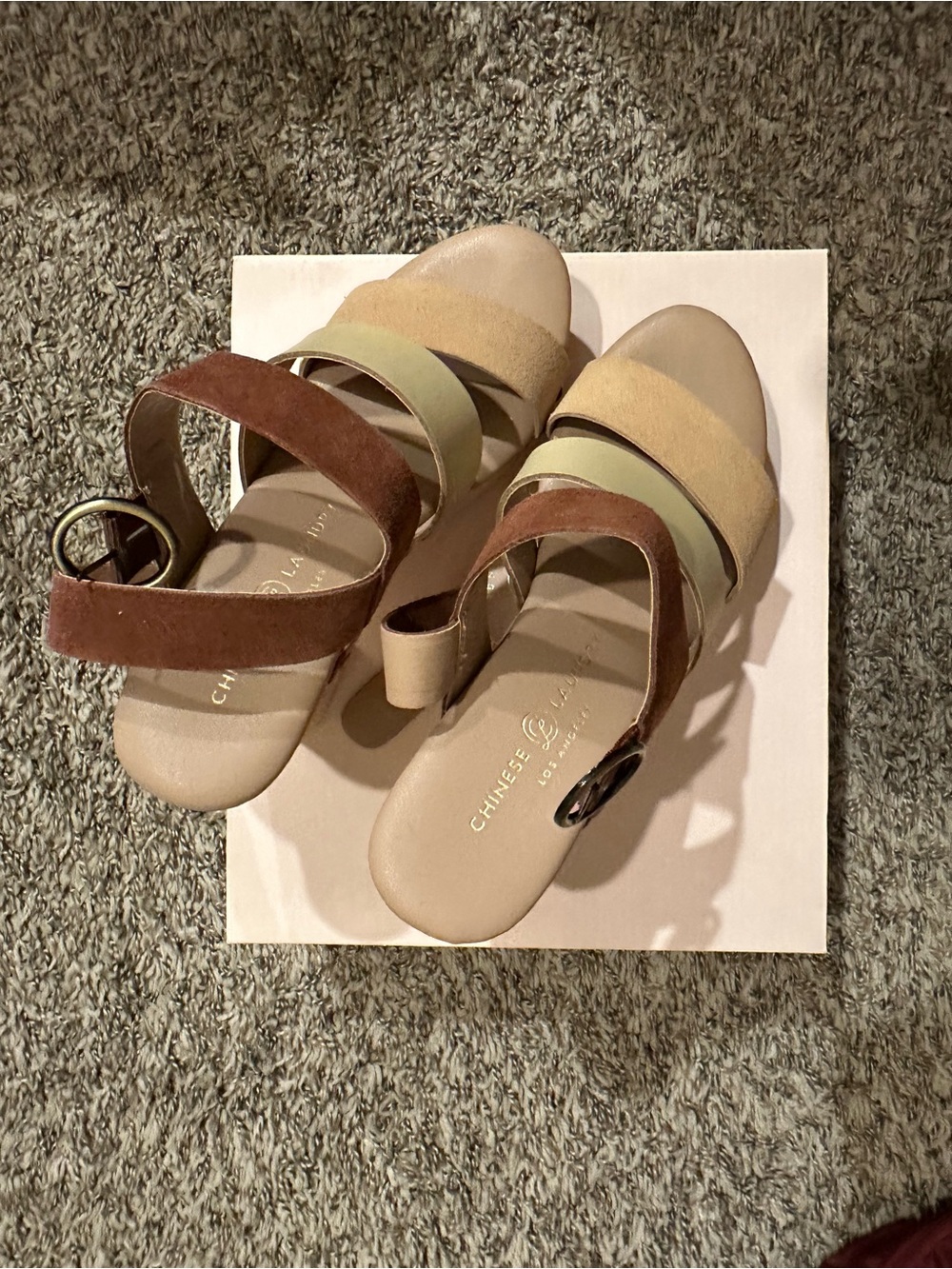 NWT Chinese Laundry Tri-Tone Suede Strap Sandals in Beige, Taupe & Brown